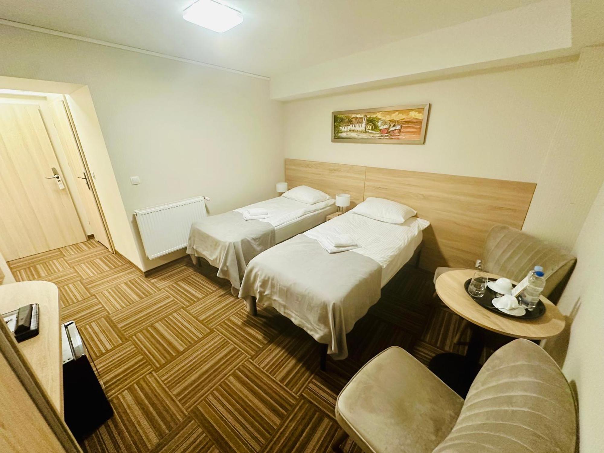Capsule hotel Miejsca Noclegowe W Arka Medical